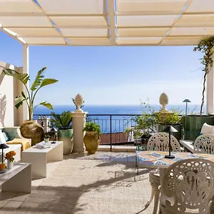 hotel-taodomus.taorminaitalyhotels.com/