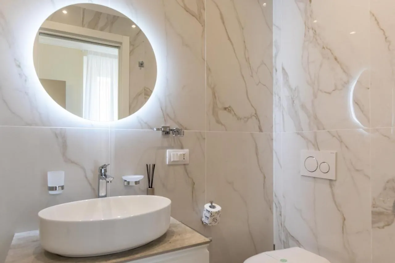Elegantia Luxury Rooms Rome