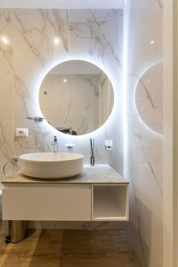 Elegantia Luxury Rooms Rome 0*,  Italy