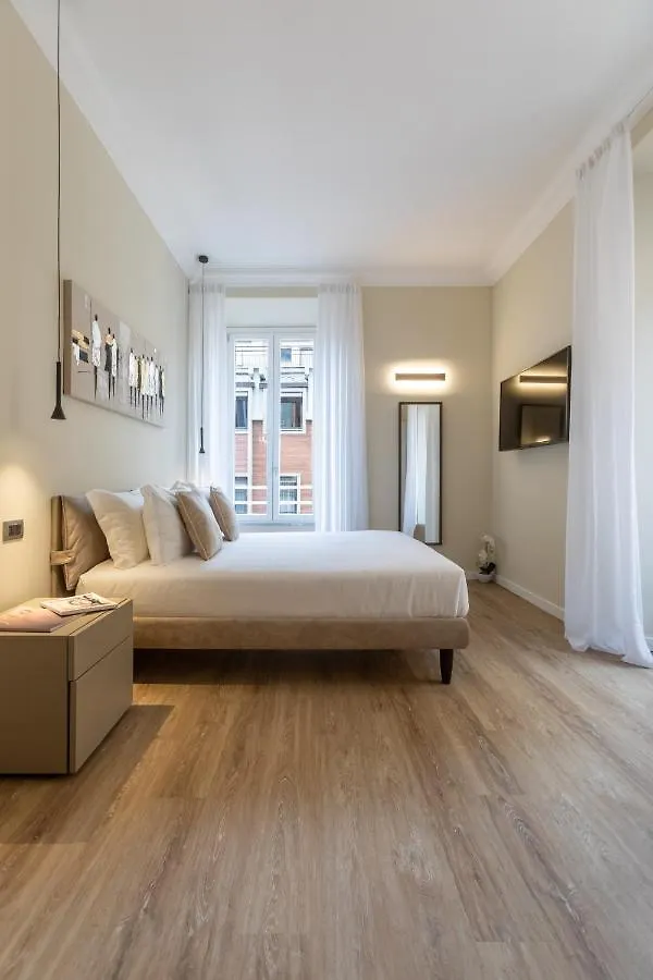Elegantia Luxury Rooms Rome 0*,