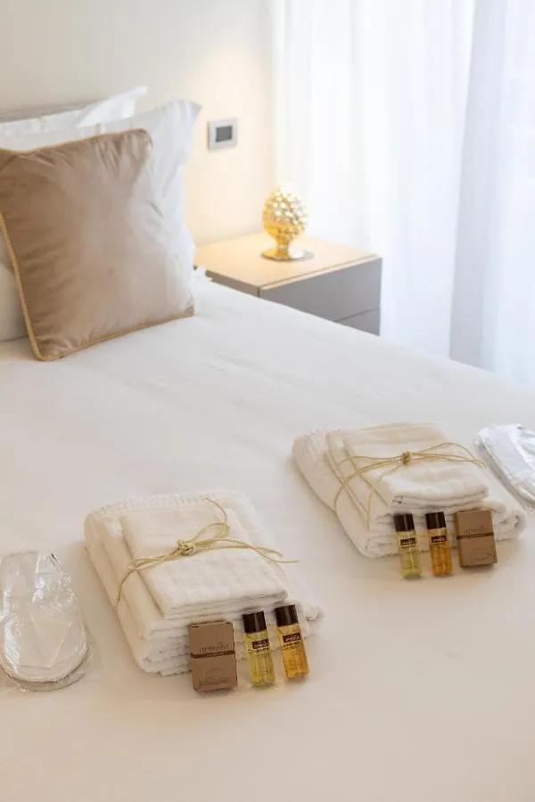 Elegantia Luxury Rooms Rome 0*,  Italy